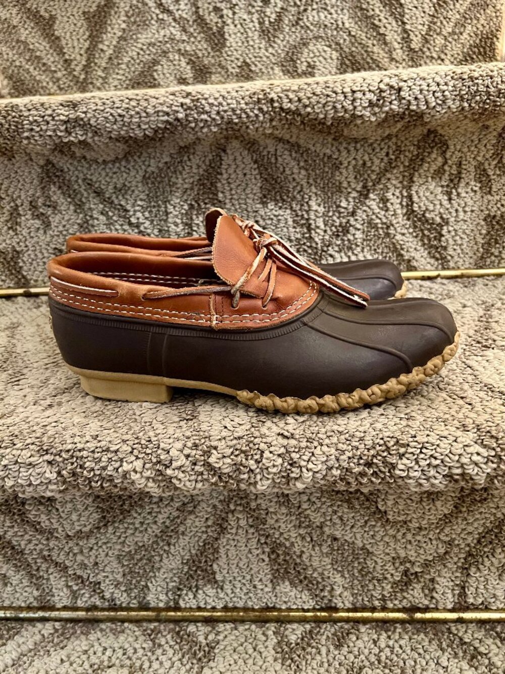 Womens L.L. Bean Brown Tan Rubber Moc Low Top Boot Shoes Size 10 N Narrow - Picture 2 of 8